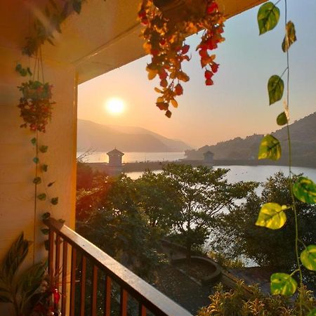Апартаменти Portofino Лаваса Екстер'єр фото